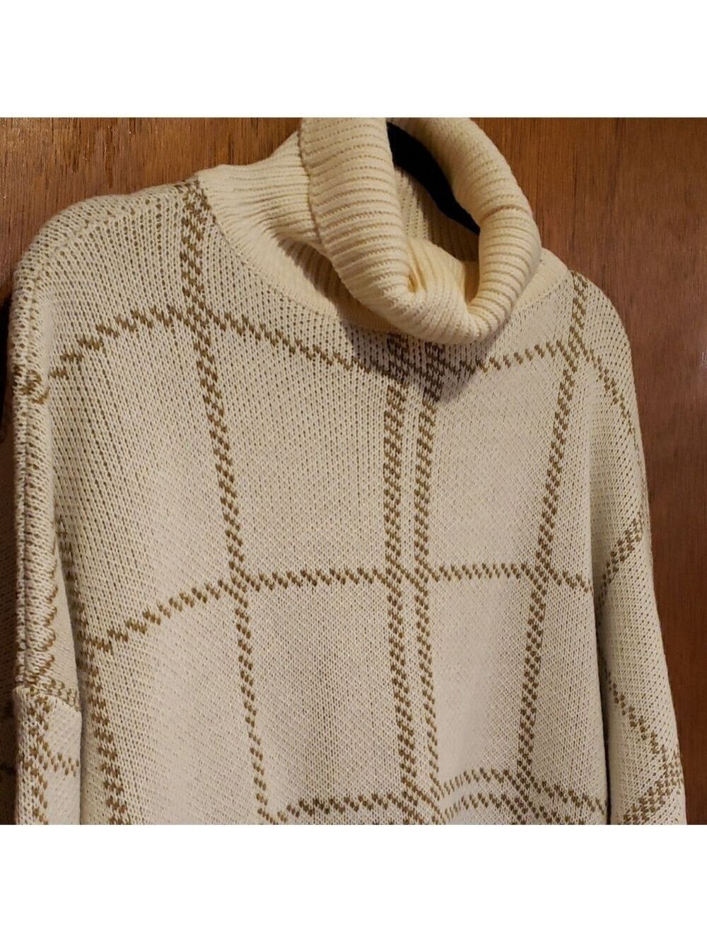 JODIFL Cream and Tan Checkered Turtleneck Sweater - Picture 3 of 13